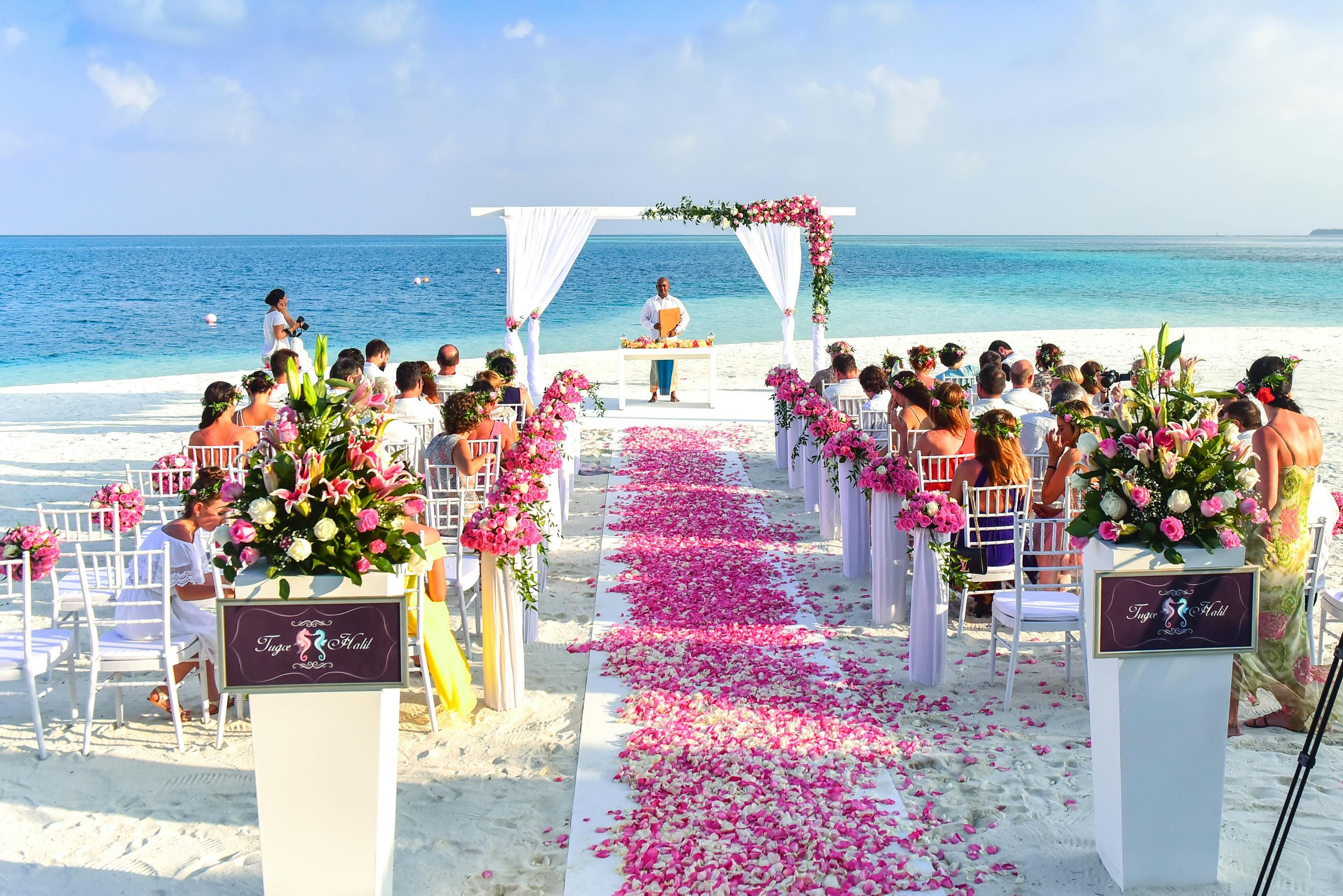 Les Couleurs Tendance Pour Un Mariage Moderne